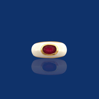 Add rich red colour to your jewellery collection with this white enamel ruby ring, crafted in 3-micron gold vermeil on 925 sterling silver.