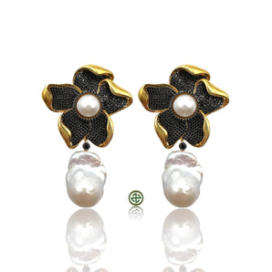 Black Onyx Pearl Earrings