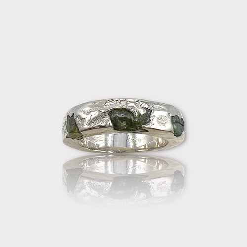 Raw Three Peridot Stone Borz Ring