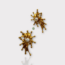 Mini Pearl Starfish Earrings