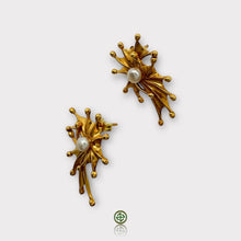 Mini Pearl Starfish Earrings