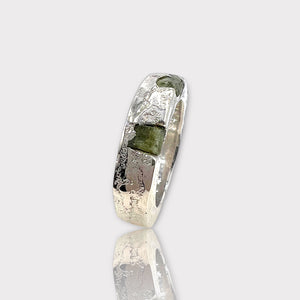 Raw Three Peridot Stone Borz Ring