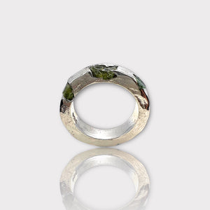 Raw Three Peridot Stone Borz Ring