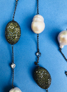 Baroque Pearl Diomond Cut Peridot Zircon Necklace