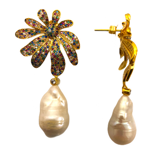 Elisa Pearl Earrings