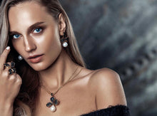 Alfalfa Pearl Earrings