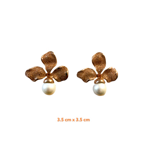 Alfalfa Pearl Earrings