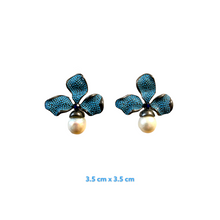Alfalfa Pearl Earrings