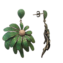 Buzzle Zirconia Floral Earrings