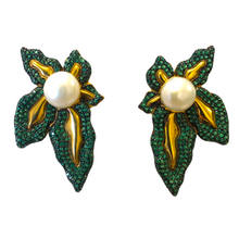Mari Pearl Leaf Earrings