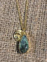 Tear Drop Malachite Gold Necklace