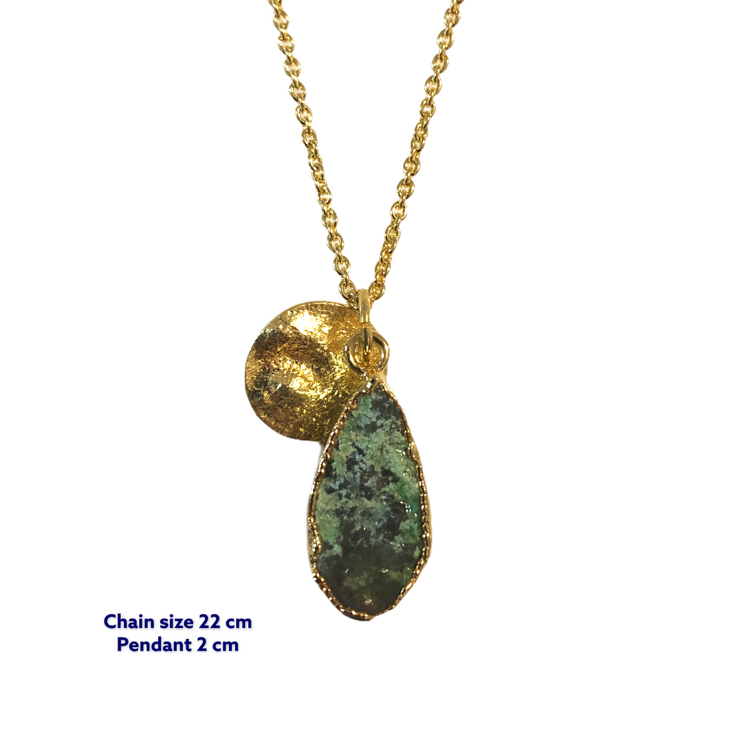 Tear Drop Malachite Gold Necklace